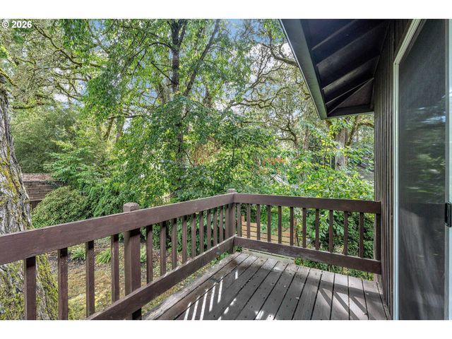 1910 Se CREIGHTON Ave, Milwaukie, OR 97267