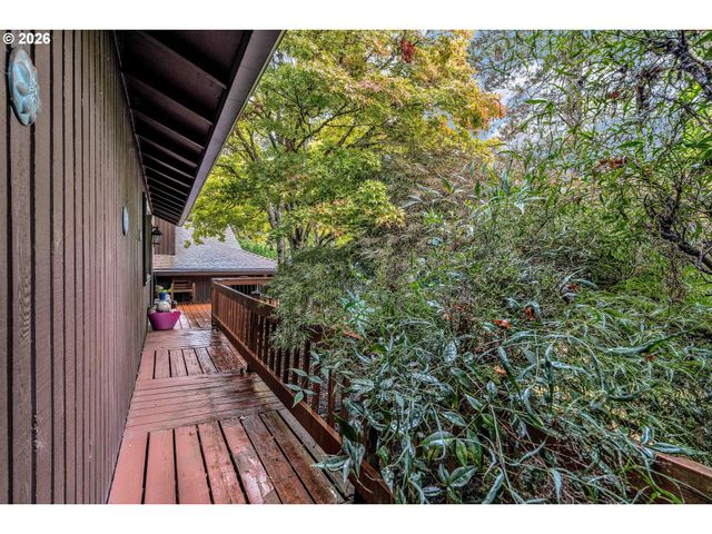 1910 Se CREIGHTON Ave, Milwaukie, OR 97267