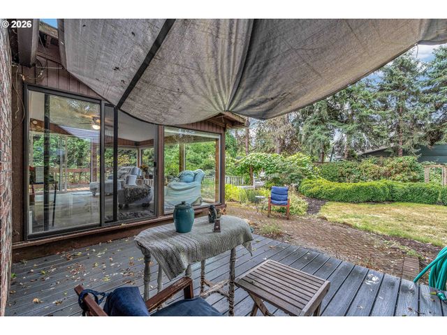 1910 Se CREIGHTON Ave, Milwaukie, OR 97267
