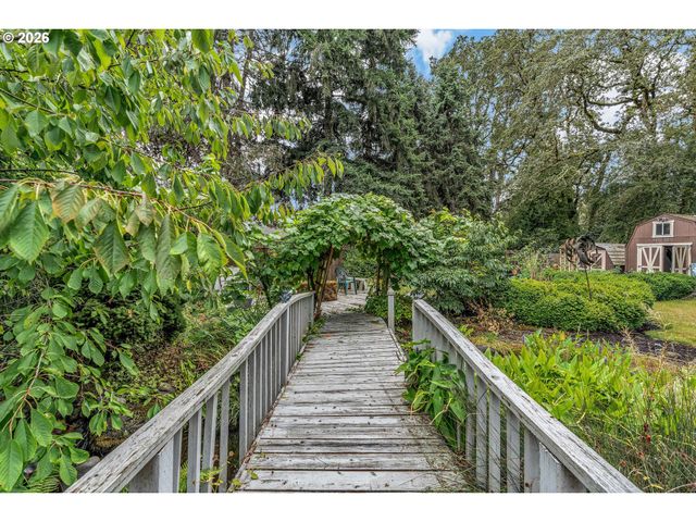 1910 Se CREIGHTON Ave, Milwaukie, OR 97267