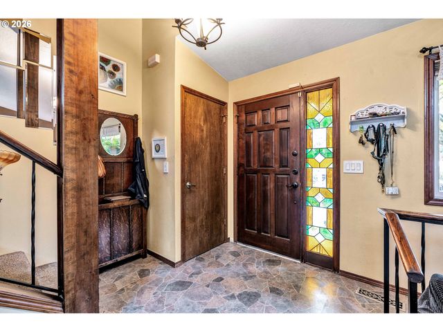 1910 Se CREIGHTON Ave, Milwaukie, OR 97267