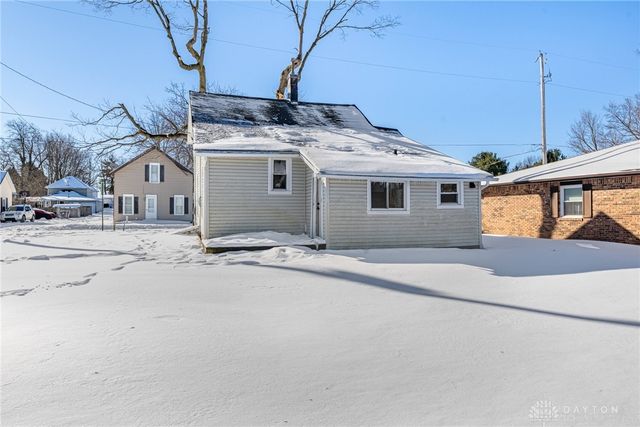 218 W Troy Street, St Paris, OH 43072