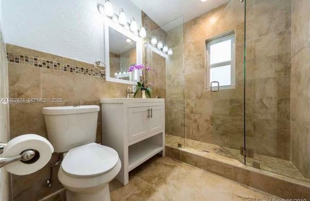 819 Capri St, Coral Gables, FL 33134