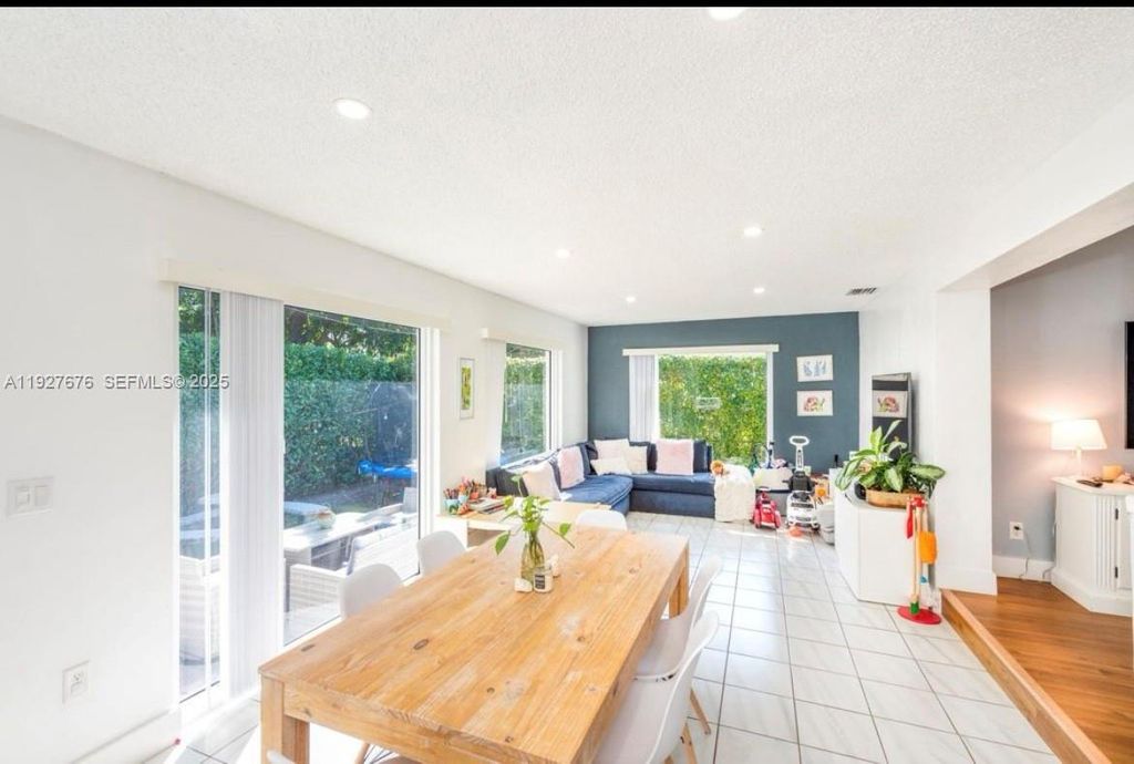 819 Capri St, Coral Gables, FL 33134