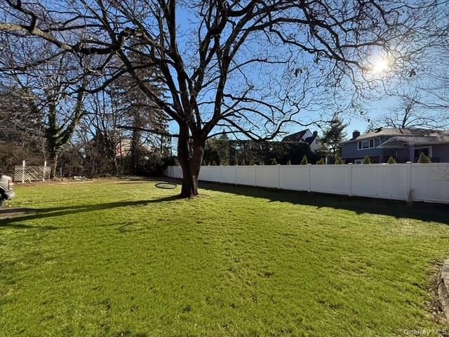 467 Hempstead Avenue, Rockville Centre, NY 11570