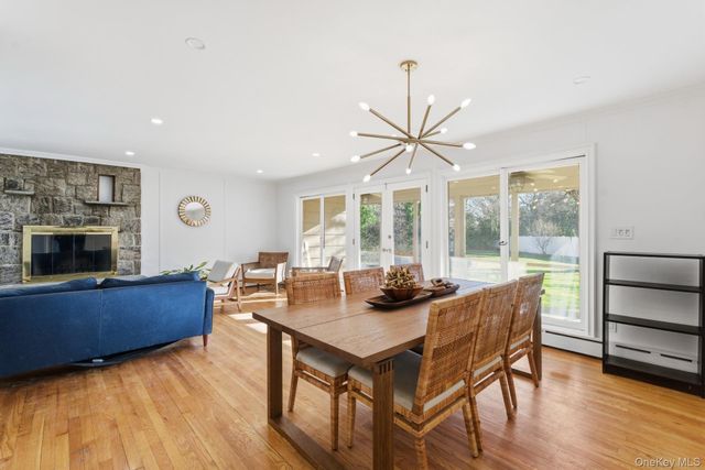 467 Hempstead Avenue, Rockville Centre, NY 11570