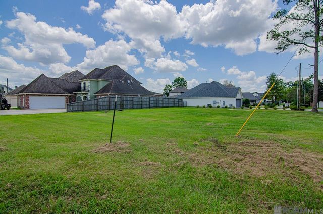 8720 Old Hammond Hwy, Baton Rouge, LA 70809