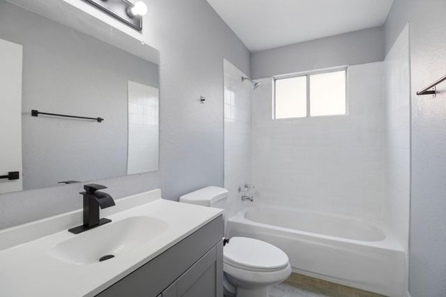 2528 Pescadero Pl, Modesto, CA 95355