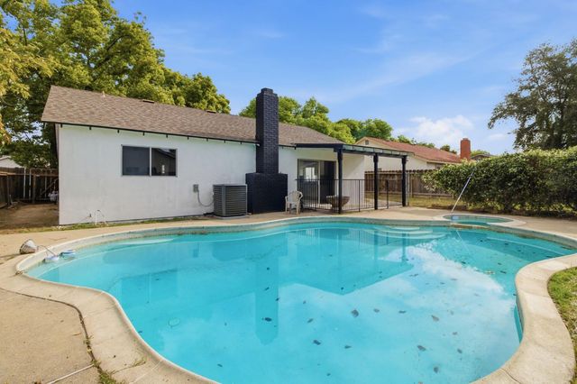 2528 Pescadero Pl, Modesto, CA 95355