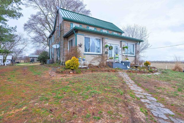 8229 S 950 W, Owensville, IN 47665