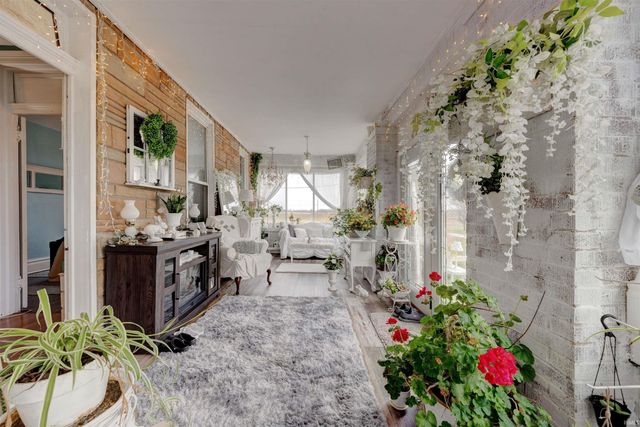 8229 S 950 W, Owensville, IN 47665