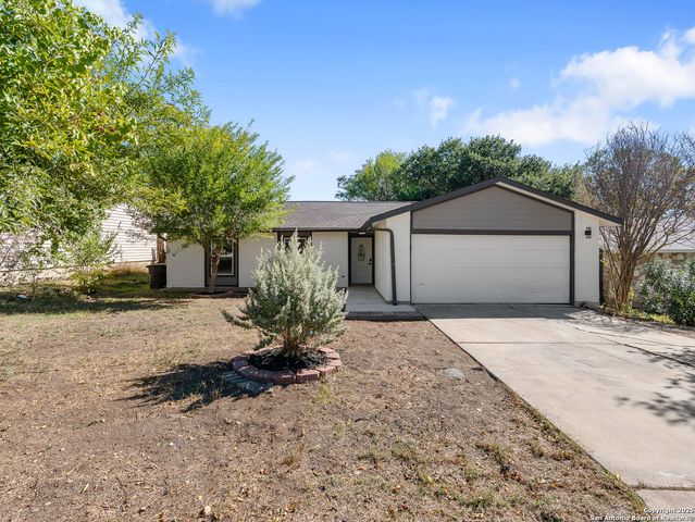 822 Robinair Dr, San Antonio, TX 78245