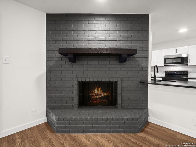 822 Robinair Dr, San Antonio, TX 78245