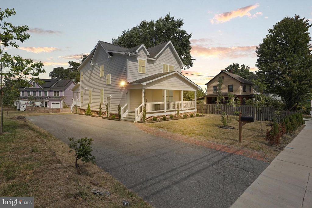 438 ETHAN ALLEN AVE, Takoma Park, MD 20912