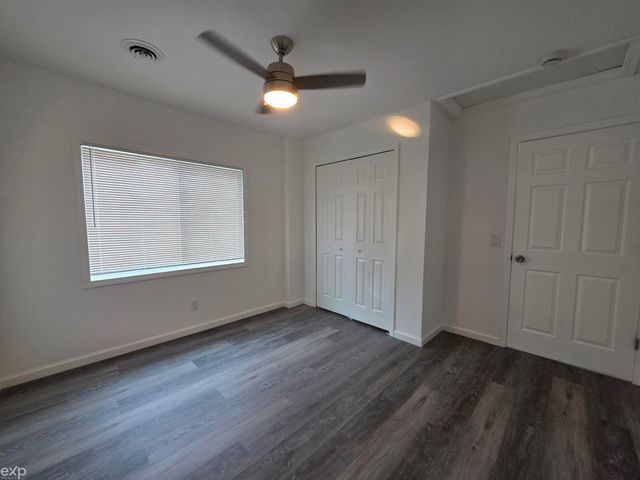 27260 Woodmont Street, Roseville, MI 48066