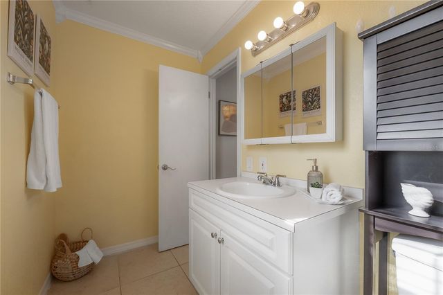 13720 ORANGE SUNSET DRIVE 201, Tampa, FL 33618