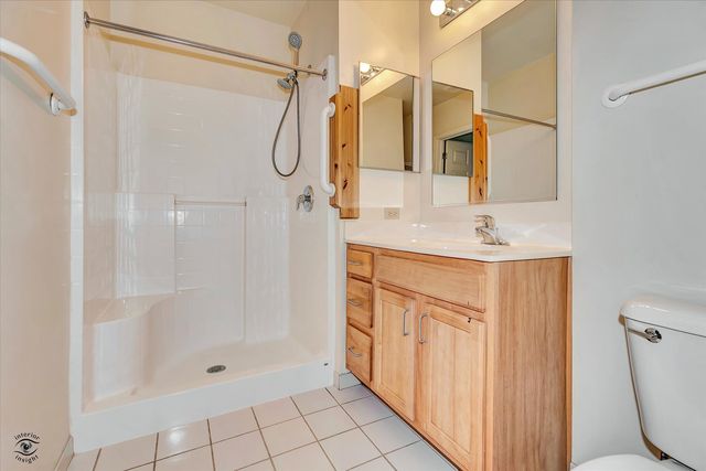 6710 S Keating Avenue 103, Chicago, IL 60629