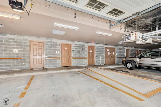 6710 S Keating Avenue 103, Chicago, IL 60629