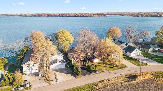 N10570 Howard Drive, Fox Lake, WI 53933