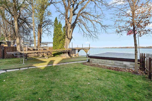 N10570 Howard Drive, Fox Lake, WI 53933