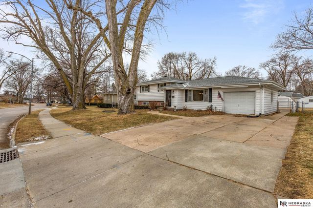 3606 Westgate Road, Omaha, NE 68124