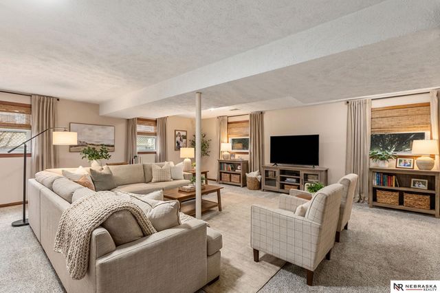 3606 Westgate Road, Omaha, NE 68124