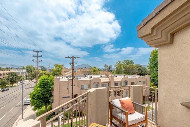 11540 Moorpark Street 401, Studio City, CA 91602