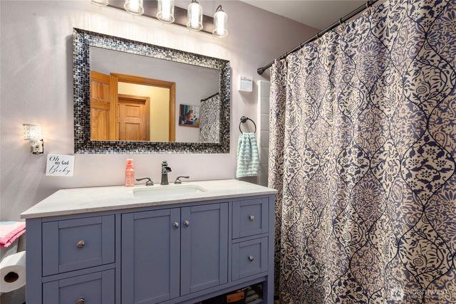 20310 LaRita Drive E, Bonney Lake, WA 98391