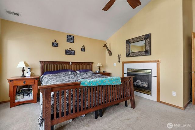 20310 LaRita Drive E, Bonney Lake, WA 98391