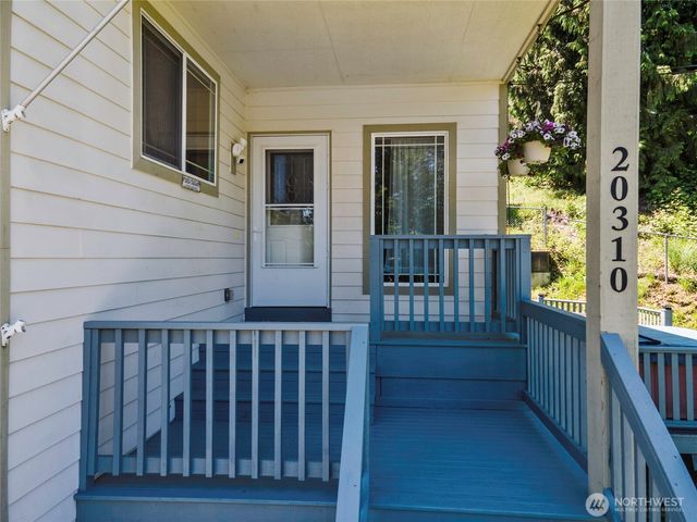 20310 LaRita Drive E, Bonney Lake, WA 98391