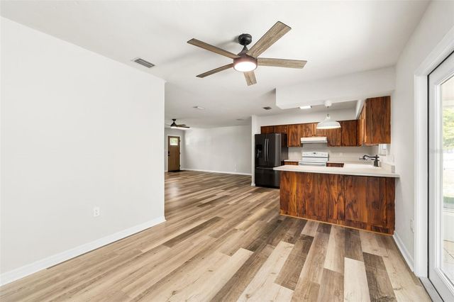 25618 SW 19TH AVENUE, Newberry, FL 32669