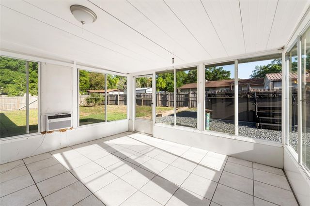 25618 SW 19TH AVENUE, Newberry, FL 32669