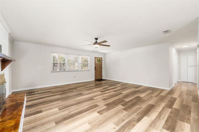25618 SW 19TH AVENUE, Newberry, FL 32669