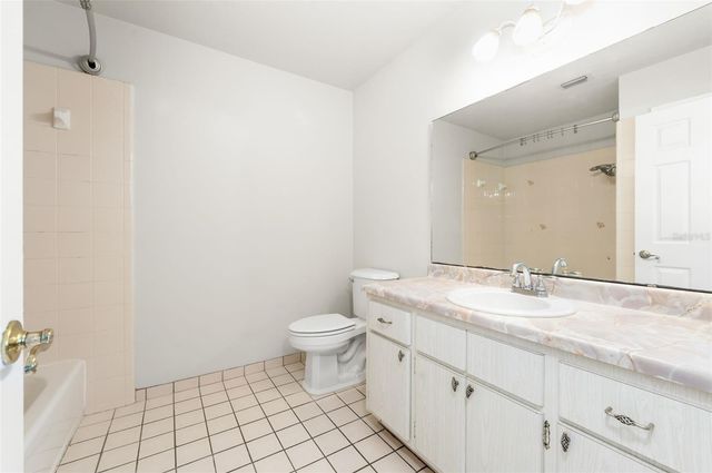 25618 SW 19TH AVENUE, Newberry, FL 32669