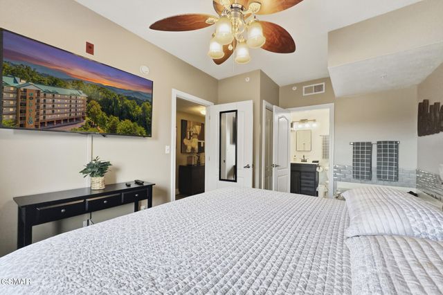 818 Golf View Boulevard, Pigeon Forge, TN 37863
