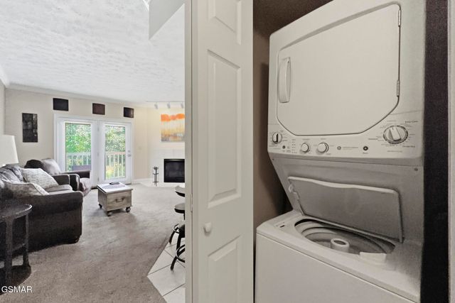 818 Golf View Boulevard, Pigeon Forge, TN 37863