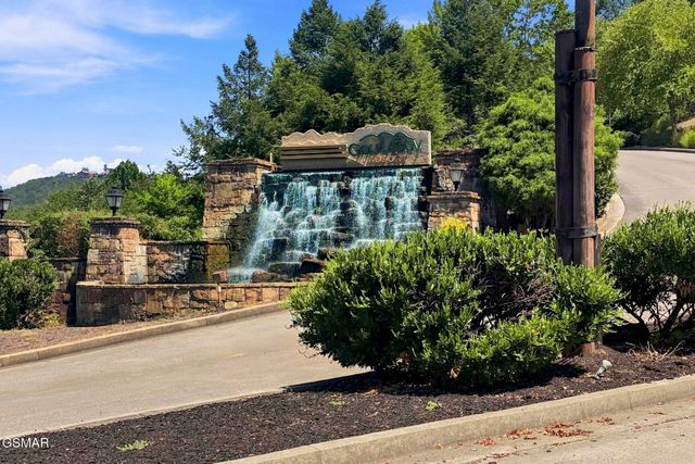 818 Golf View Boulevard, Pigeon Forge, TN 37863