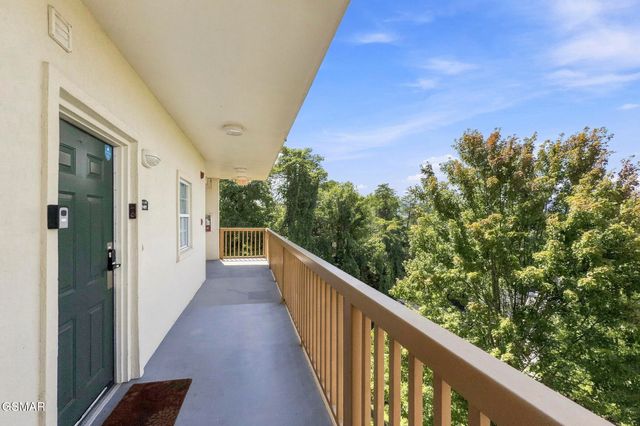 818 Golf View Boulevard, Pigeon Forge, TN 37863