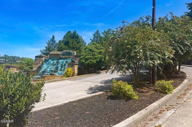 818 Golf View Boulevard, Pigeon Forge, TN 37863