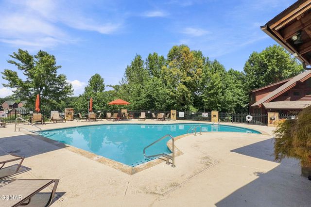 818 Golf View Boulevard, Pigeon Forge, TN 37863