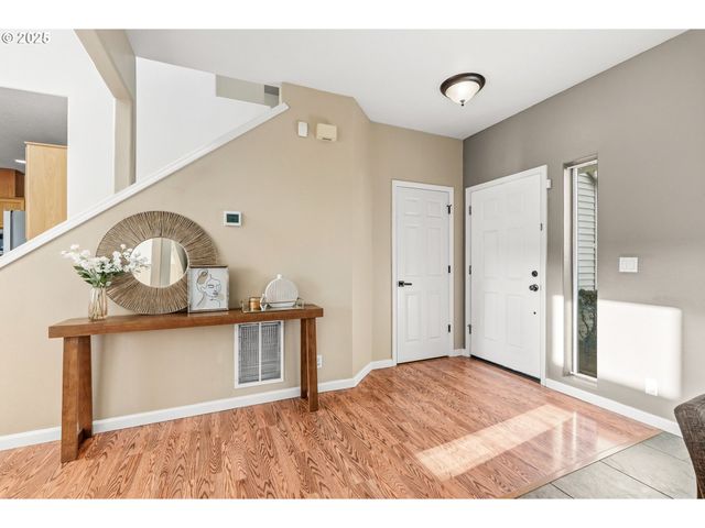 5288 Donohoe Ave, Eugene, OR 97402