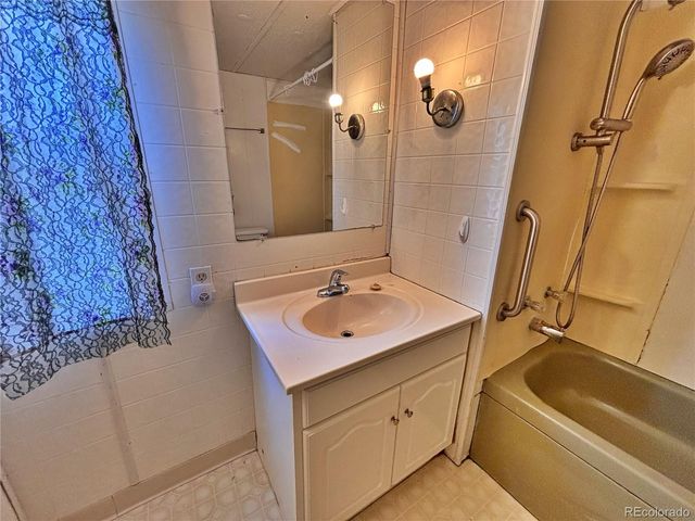 1616 E 78th Street, Denver, CO 80229