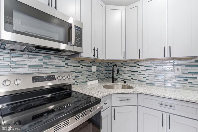 5812 WILLOWS AVE, Philadelphia, PA 19143