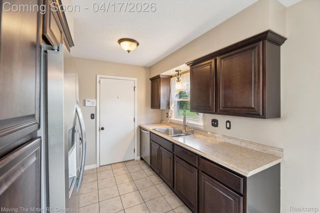 12000 Plank Road, Milan Township, MI 48160