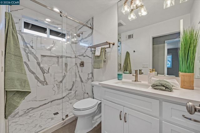 11205 Creekside Ct, Dublin, CA 94568