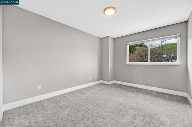 11205 Creekside Ct, Dublin, CA 94568