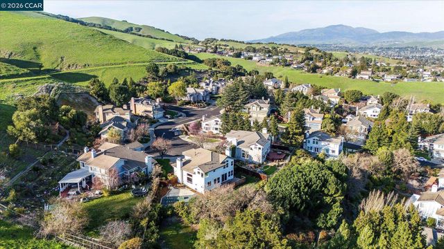 11205 Creekside Ct, Dublin, CA 94568