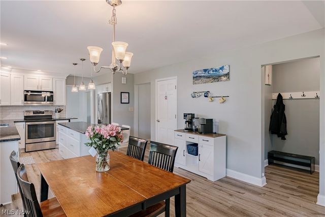 136 Blue Hill Lane, Fairlawn, OH 44333