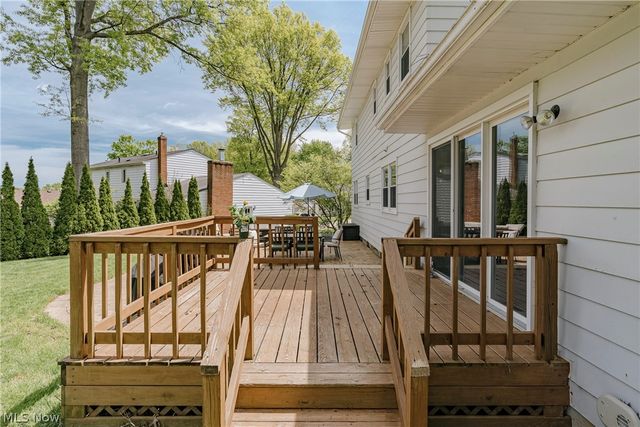 136 Blue Hill Lane, Fairlawn, OH 44333