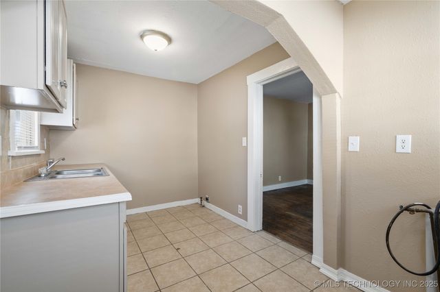 304 N 11th St, Muskogee, OK 74401